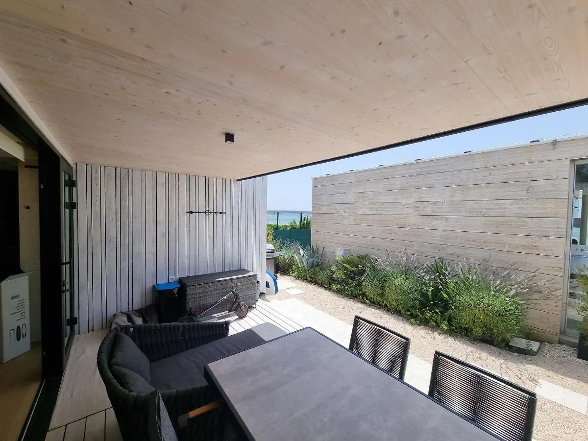 Arcadia - Beach Villa N.1 프리블라카